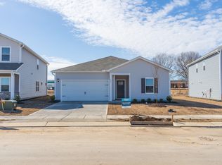 511 White Birch Ln, Angier, NC 27501