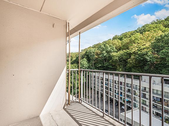 5th image of 1155 Warburton Ave APT 12F