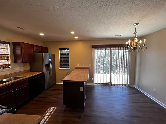 2540 Halle Ann Cir — Photo 8