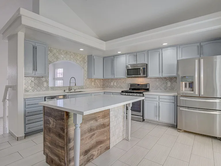 3557 Sedwick Dr — Photo 12