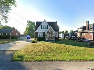 4096 Beach Ridge Rd, North Tonawanda, NY 14120
