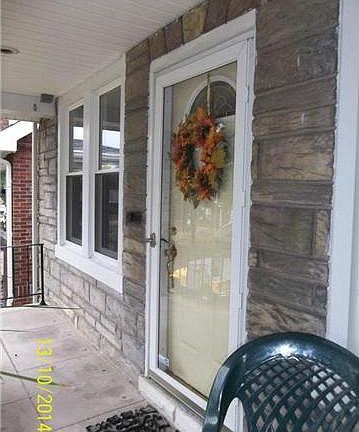 3rd image of 5618 Devonshire Ave