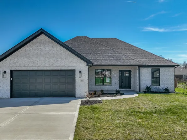 203 Navajo Dr, Richmond, KY 40475