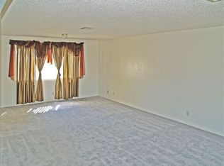 576 Chelsea Dr, Henderson, NV 89014