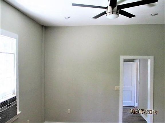3rd image of 737 Ursulines Ave #101