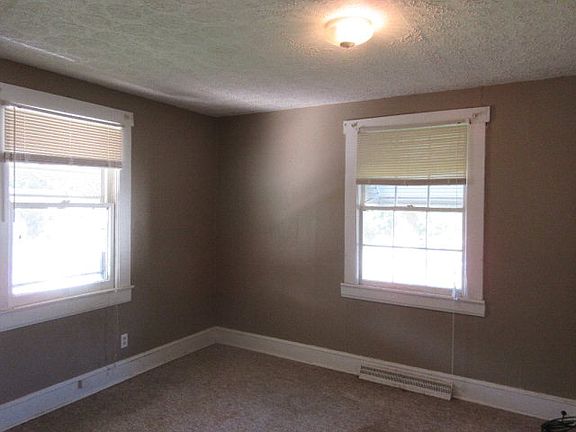 4th image of 278 Fagan St