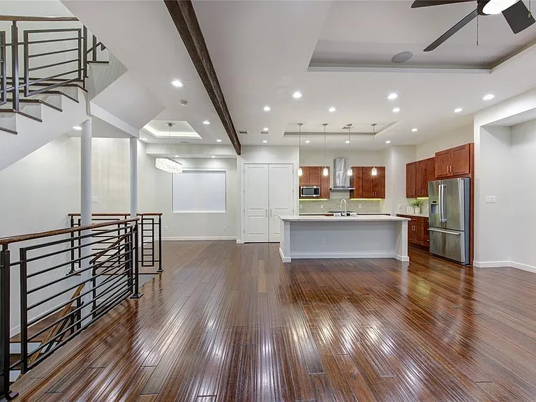 605 Jewett St — Photo 4