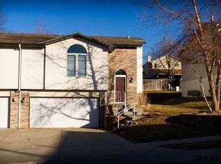 16560 Monroe St, Omaha, NE 68135