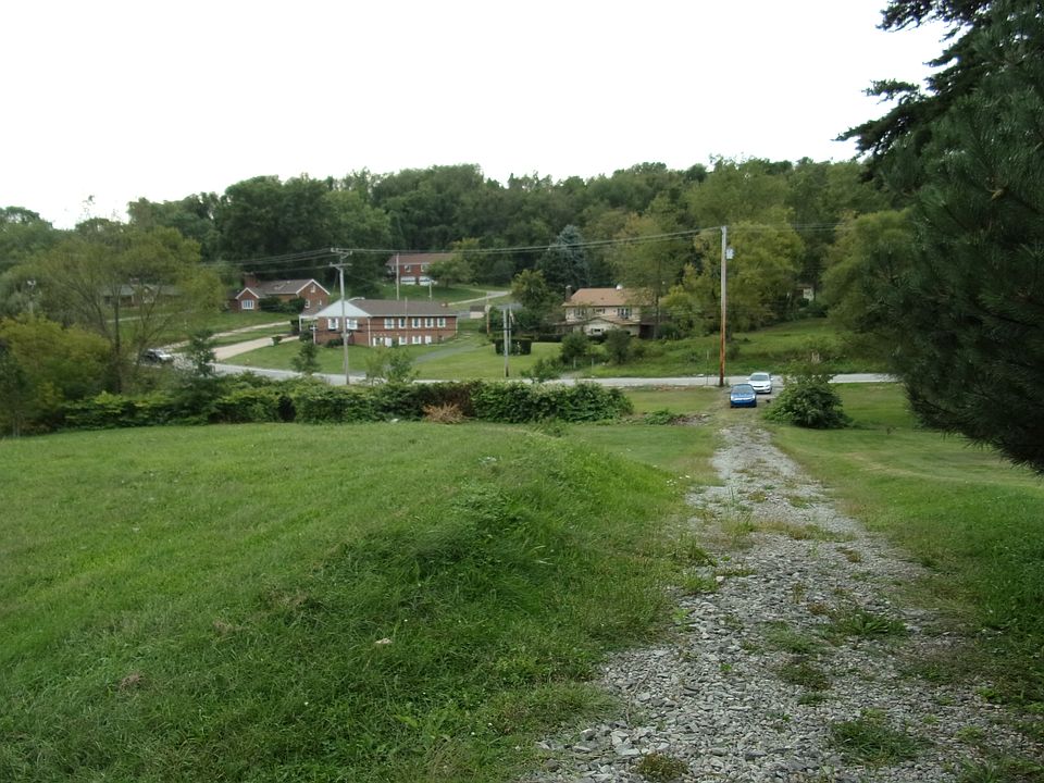 2nd image of Foster Rd