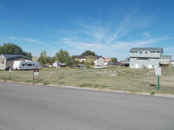 304 Willow Creek Dr, Wright, WY 82732
