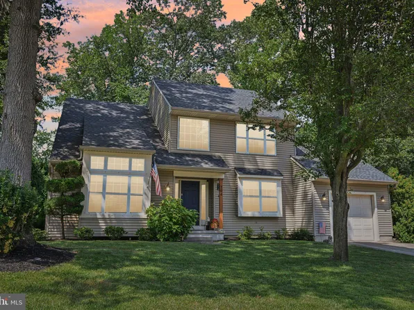 204 Creek Dr, Glassboro, NJ 08028