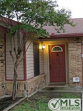 3rd image of 2724 Mistywood Ln