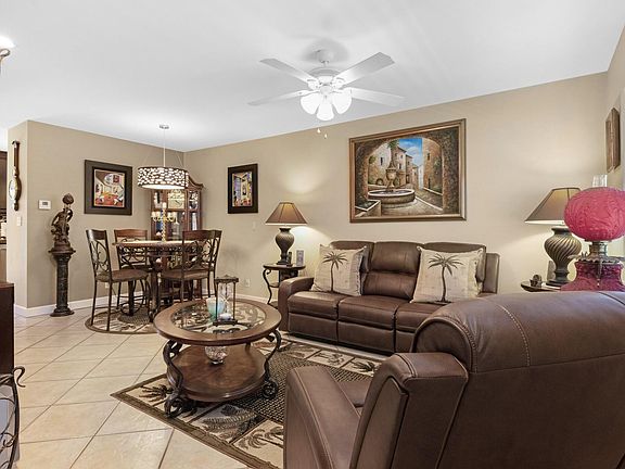3rd image of 128 NE 20th Court #D3