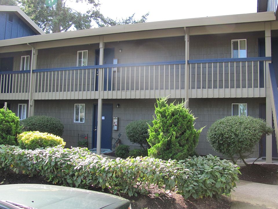 1st image of 4102 108th St SW APT 3