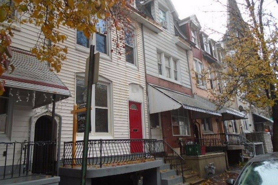 2nd image of 909 N 11th St