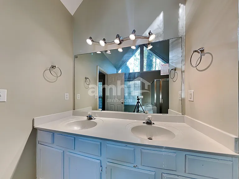 1514 Shadow Ridge Cir — Photo 12