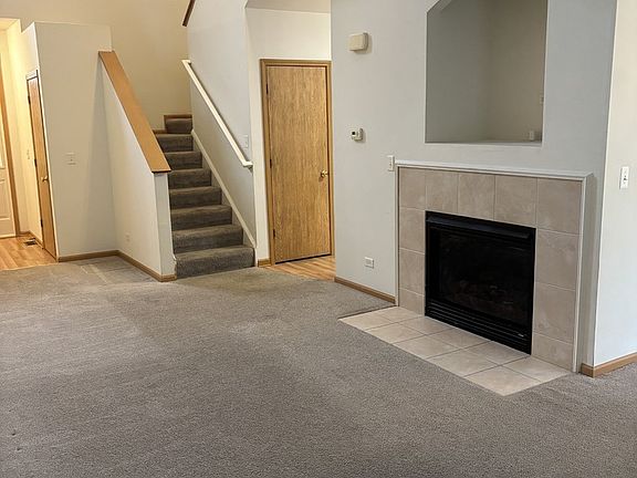 4th image of 734 S Jade Ln