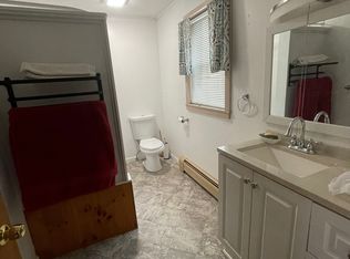 25 Cedar St, Hopkinton, NH 03229