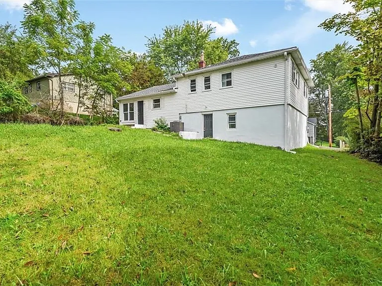 3 Mid Oaks Dr — Photo 18
