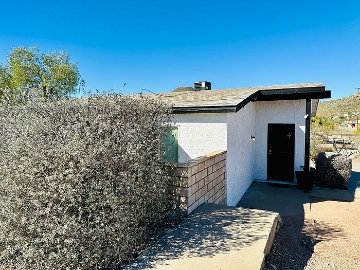1st image of 1652 W San Juan Trl #1652