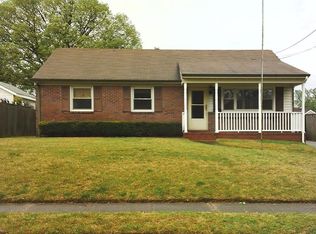 2301 Haywood Ave, Chesapeake, VA 23324