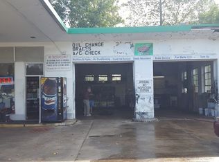 668 N Bridge St, Elkin, NC 28621