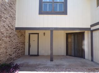 205 Muirfield St, Meadowlakes, TX 78654