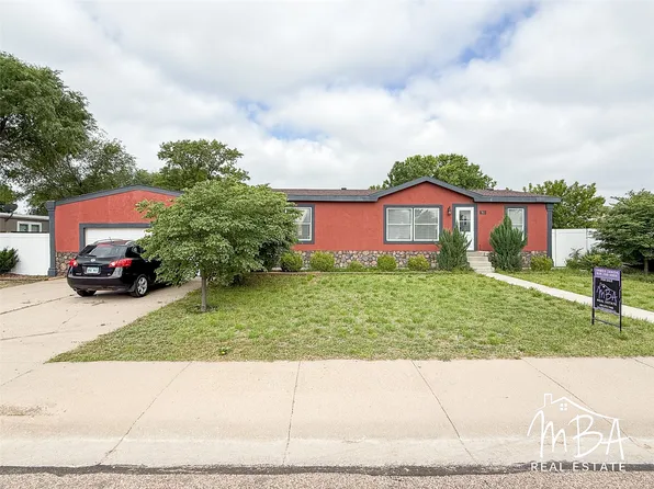 165 Shamrock St, Garden City, KS 67846