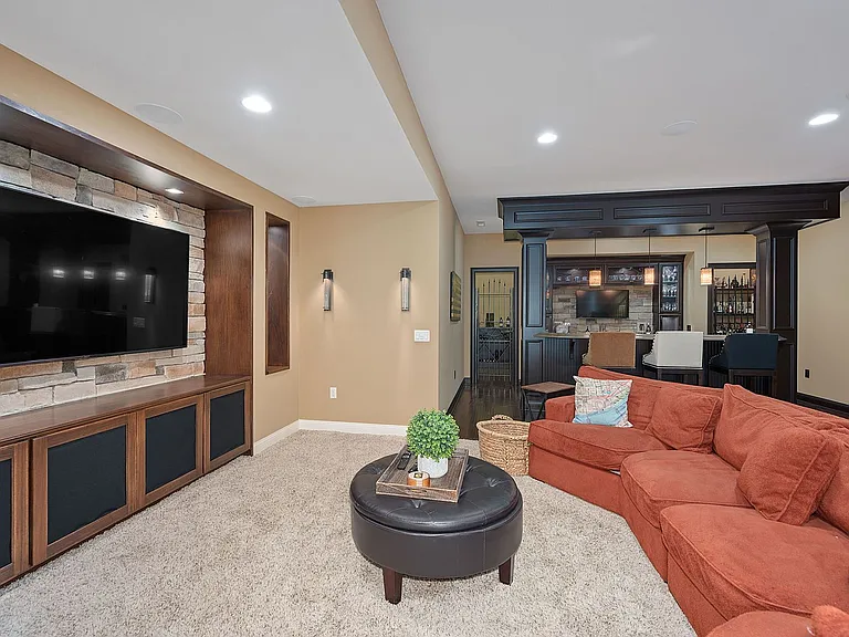 7715 Cathedral Hill Dr — Photo 46