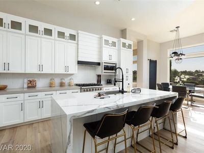 27 Isleworth Dr, Henderson, NV, 89052