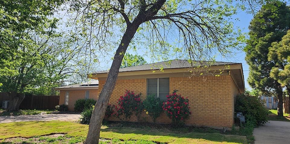 1st image of 3298 Woodhollow Cir
