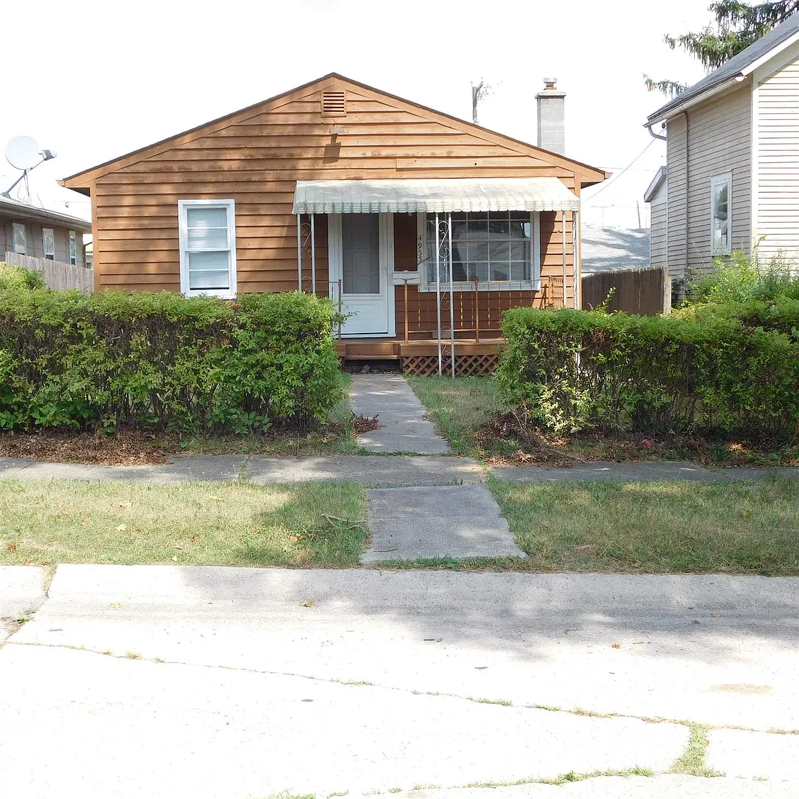 4933 S Harrison St photo 1
