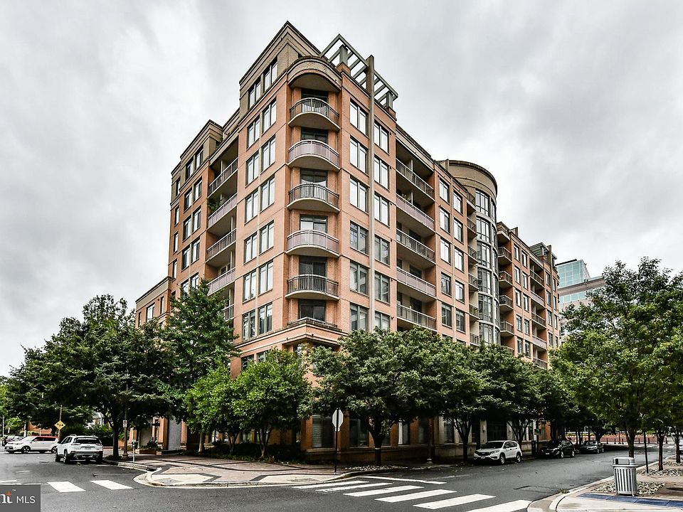 1st image of 3625 10th St #608