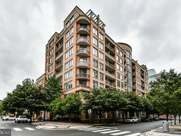 3625 10th St #608, Arlington, VA 22201