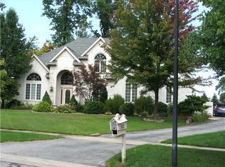 3321 Charter Oak Dr, Maumee, OH