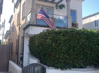 213 7th St, Seal Beach, CA 90740