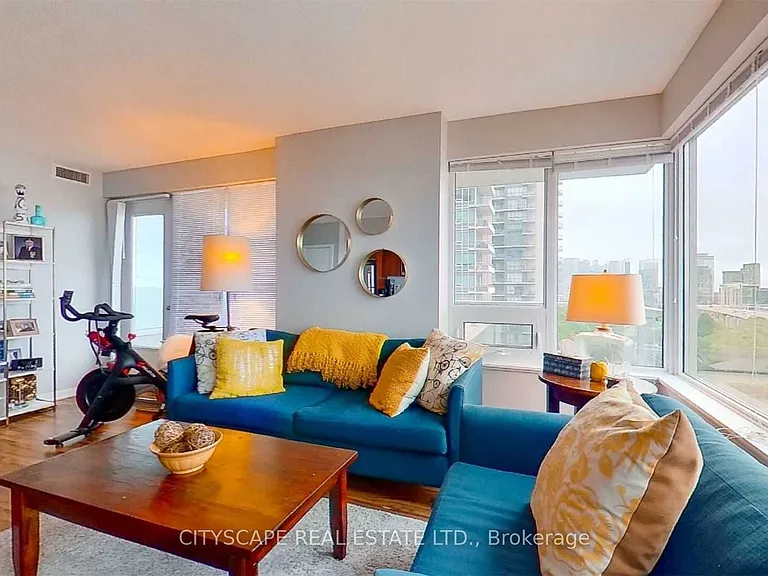 59 E Liberty St #1203 — Photo 3