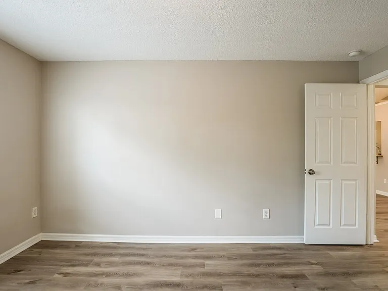 7920 Oakstone Ct — Photo 11