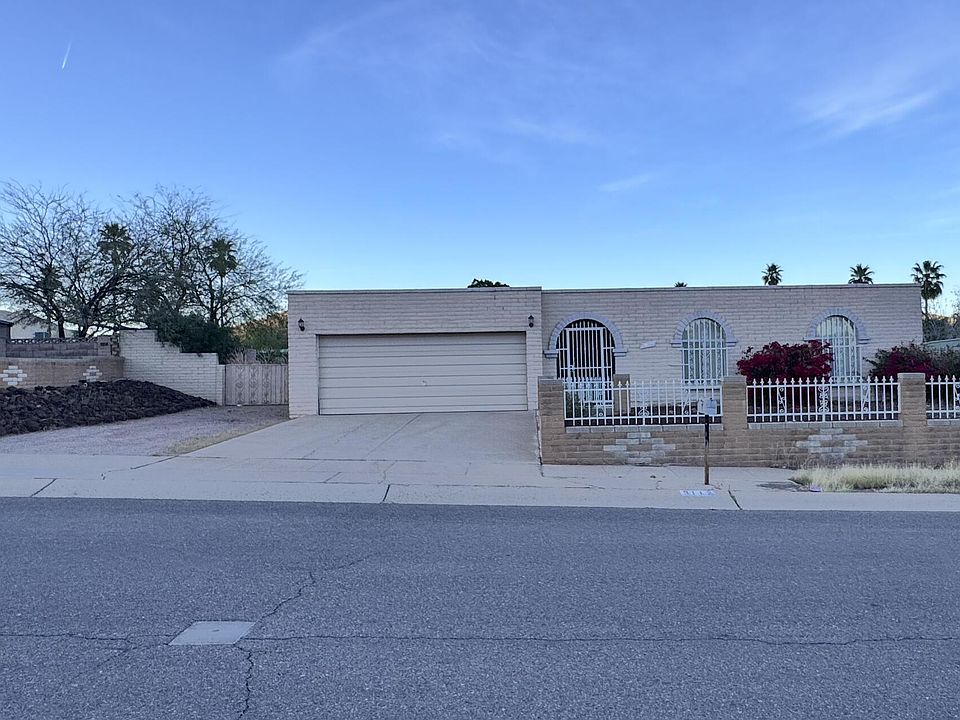 1st image of 3112 W Idaho St
