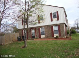 539 Peacock Dr, Landover, MD