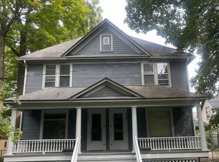 1015 Park Pl, Kalamazoo, MI 49001