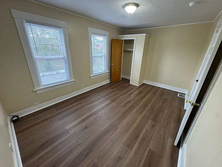 14 Vine St #2A — Photo 9