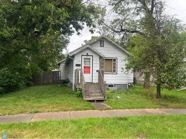 1108 18th St N, Fargo, ND 58102