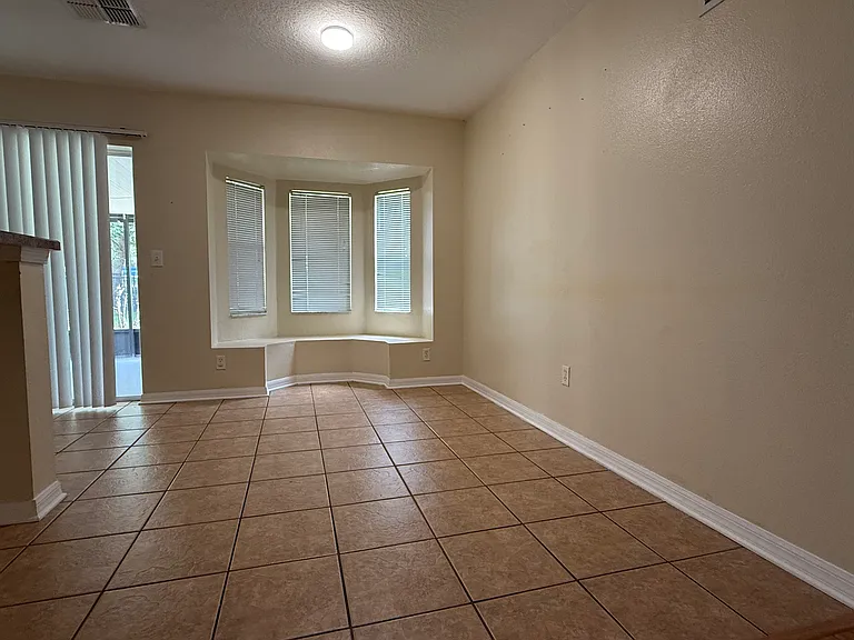 5901 Wrenwater Dr — Photo 4