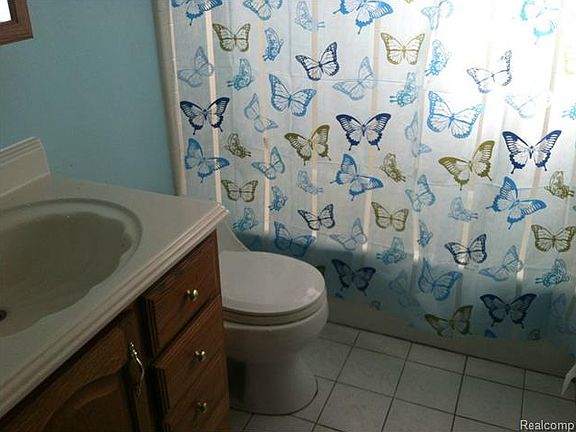 2nd image of 30953 Steinhauer St