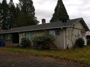 12204 S Barnards Rd, Molalla, OR 97038