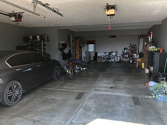 2nd image of 74 Samantha Dr