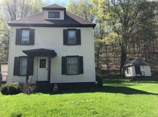 389 Powderhouse Rd, Vestal, NY 13850