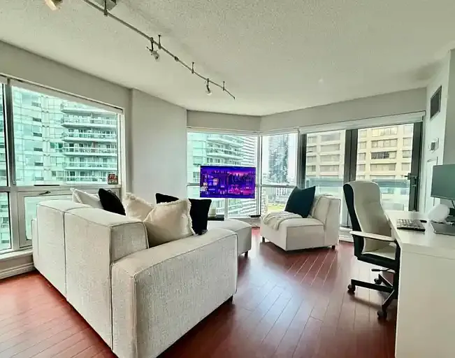 10 Queens Quay W #1903 — Photo 3
