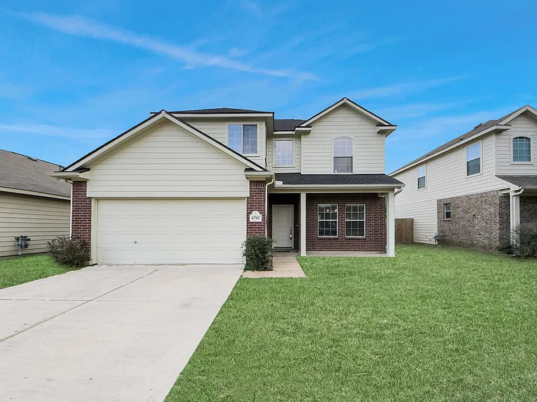 6702 Albion Crescent Dr — Photo 1